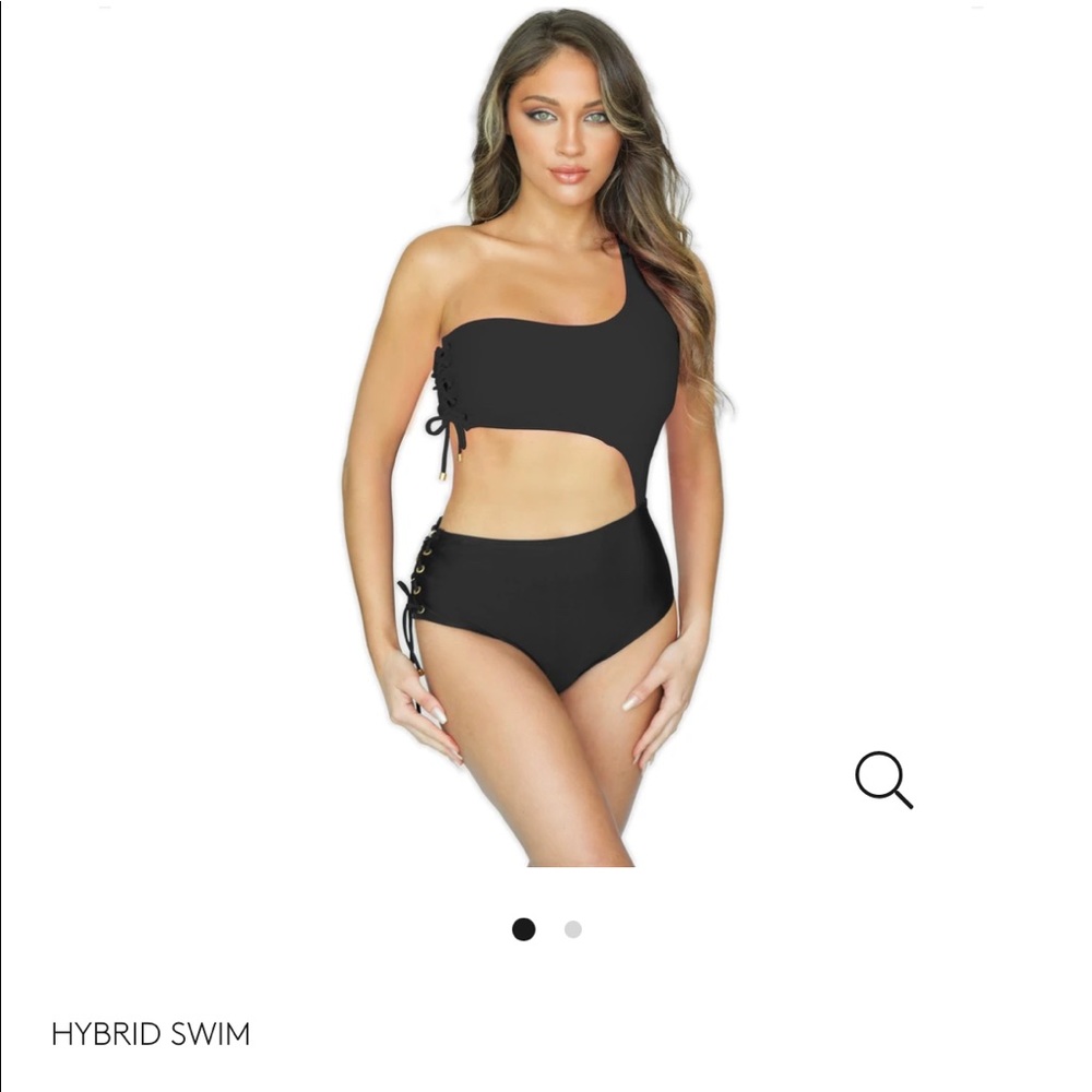 One Shoulder Lace-up Side Contrast Monokini One-Piece(red shows side details)
